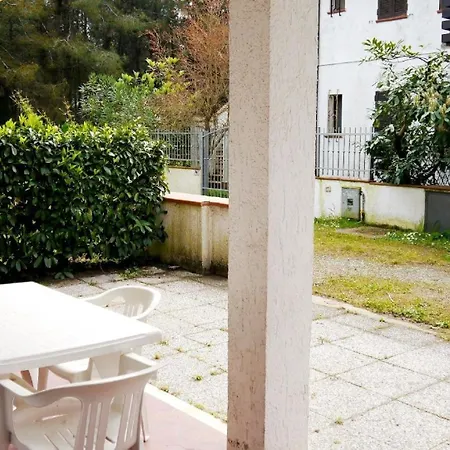 In Mit Kleinem Garten * Lido di Spina